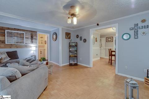 614 W 4th Ave, Easley, SC 29640 photo 5