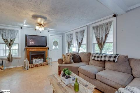 614 W 4th Ave, Easley, SC 29640 photo 8