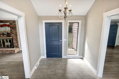 112 Post Dr, Greer, SC 29650 photo 5