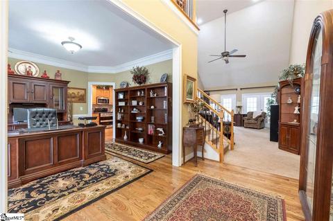 106 Waterloo Cir, Greer, SC 29650 photo 3