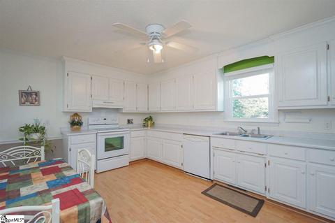 4 Fairview Pl, Greer, SC 29651 photo 9