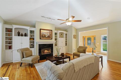 317 Shadowmere Dr, Pelzer, SC 29669 photo 4
