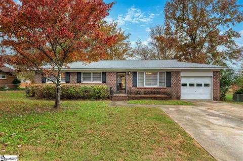 113 Biltmore Cir, Easley, SC 29642 photo 1