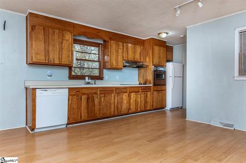 113 Biltmore Cir, Easley, SC 29642 photo 9