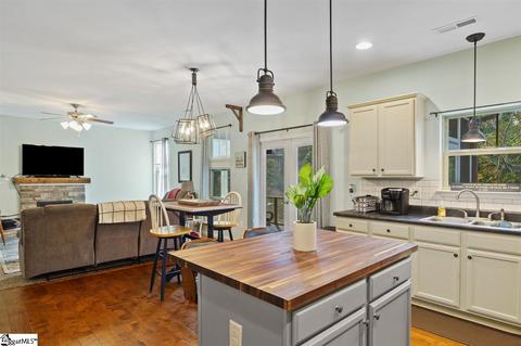 117 Cascade Dr, Greer, SC 29651 photo 9