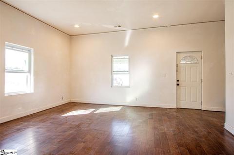 2 10th St, Greer, SC 29651 photo 6