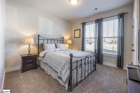 205 Noble St, Greer, SC 29651 photo 9