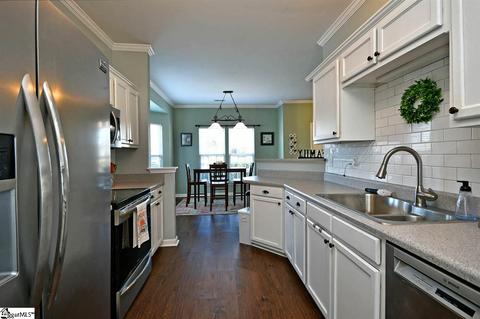 42 Spring Crossing Cir, Greer, SC 29650 photo 3