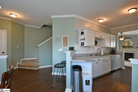 42 Spring Crossing Cir, Greer, SC 29650 photo 11