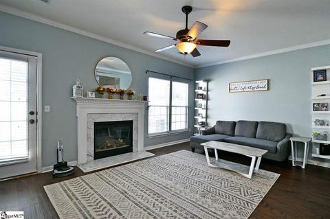 42 Spring Crossing Cir, Greer, SC 29650 photo 2