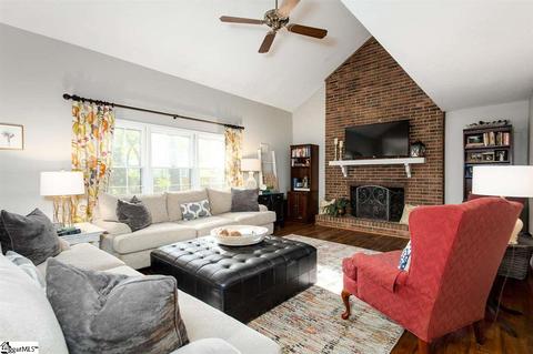206 E Shefford St, Greer, SC 29650 photo 8