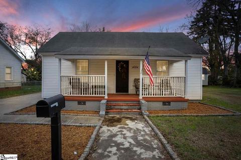 13 7th St, Greer, SC 29651 photo 3