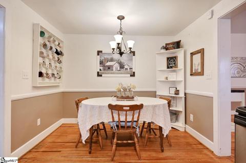 13 7th St, Greer, SC 29651 photo 16