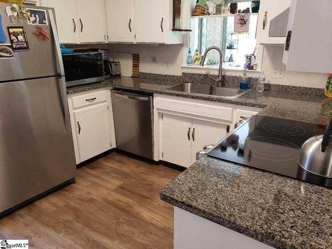 107 Brady Rd, Moore, SC 29369 photo 3