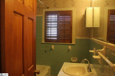 16 Edgewood Dr, Williamston, SC 29697 photo 8