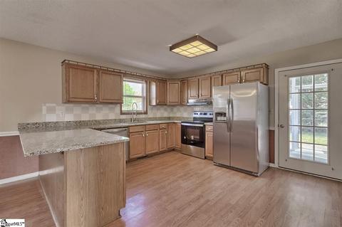 231 Lewis Rd, Williamston, SC 29697 photo 5