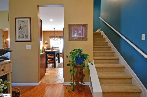 501 Middleshare Dr, Mauldin, SC 29662 photo 4