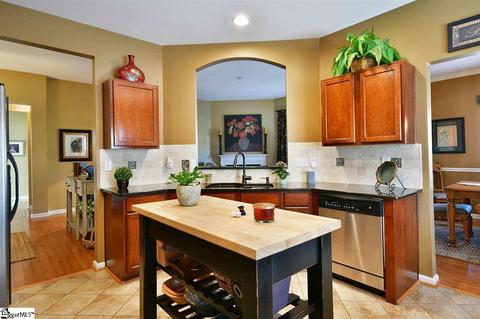 501 Middleshare Dr, Mauldin, SC 29662 photo 8