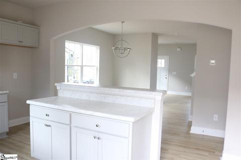 101 W E Ave, Easley, SC 29640 photo 5