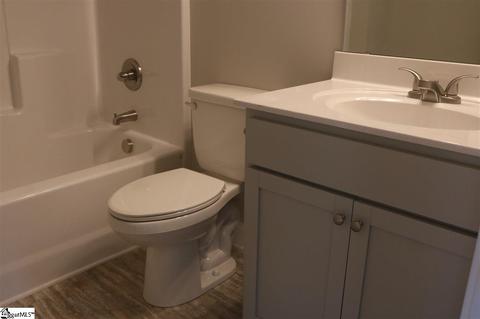 101 W E Ave, Easley, SC 29640 photo 9