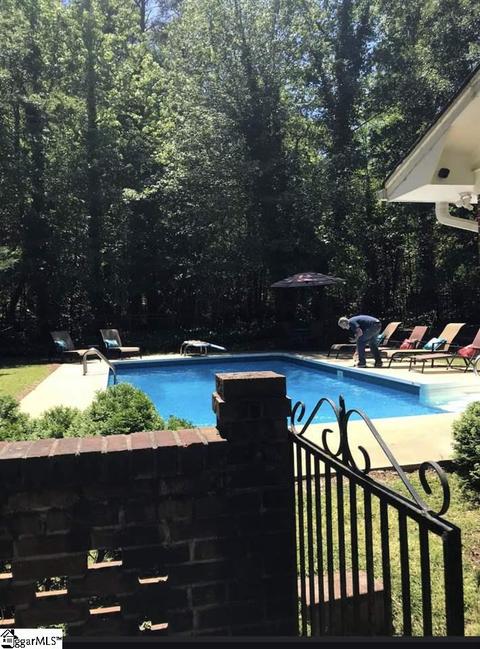 125 Cherokee Rd, Easley, SC 29642 photo 2