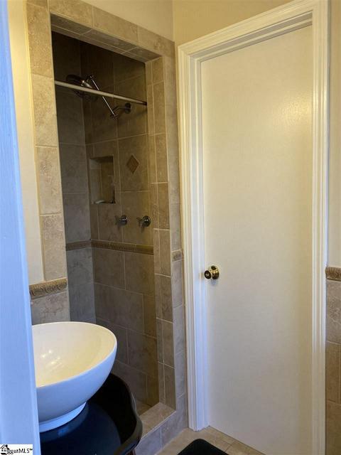 125 Cherokee Rd, Easley, SC 29642 photo 8