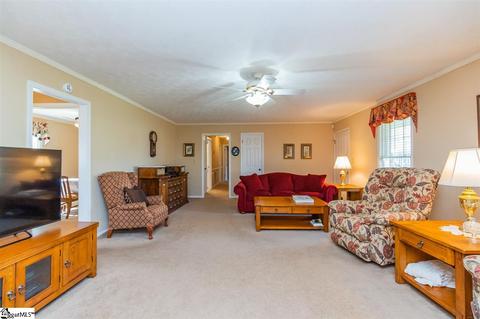 1009 Colleton Ct, Easley, SC 29642 photo 8