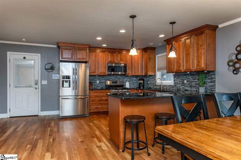 100 Browning Dr, Greer, SC 29650 photo 8