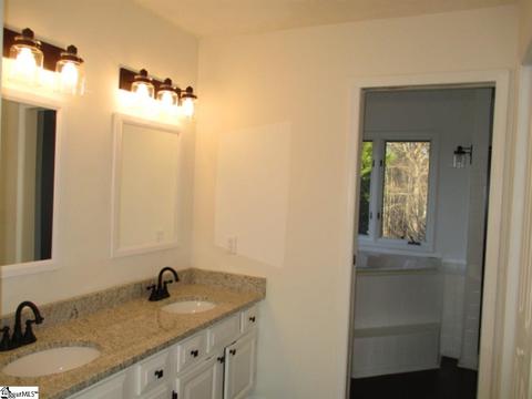 202 Katie Ln, Easley, SC 29640 photo 7
