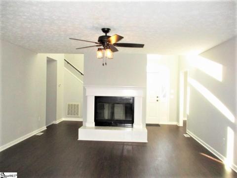 202 Katie Ln, Easley, SC 29640 photo 3