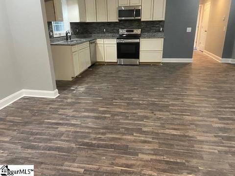 202 S 3rd St, Easley, SC 29640 photo 3