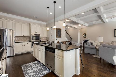 341 Mansfield Ln, Greer, SC 29650 photo 9