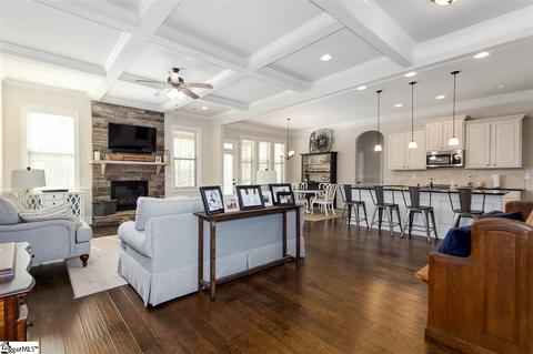 341 Mansfield Ln, Greer, SC 29650 photo 4