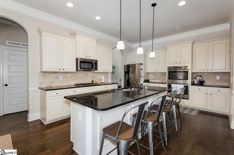 341 Mansfield Ln, Greer, SC 29650 photo 6