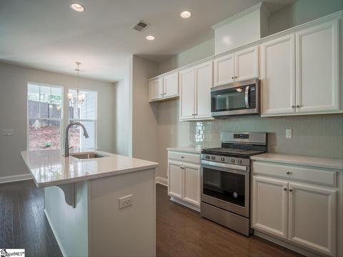 211 Wrightwood Ln, Greer, SC 29650 photo 5