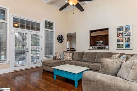 104 Emily Dr, Moore, SC 29369 photo 4