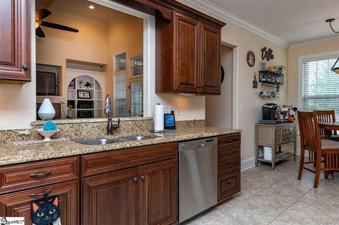 104 Emily Dr, Moore, SC 29369 photo 9