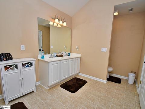 3 Captains Ct, Greer, SC 29650 photo 11