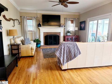 16 Briarpark Dr, Greer, SC 29651 photo 7