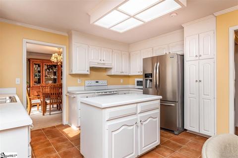 441 River Way Dr, Greer, SC 29651 photo 5