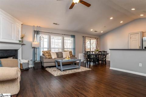 9 Brunner Ct, Greer, SC 29650 photo 2