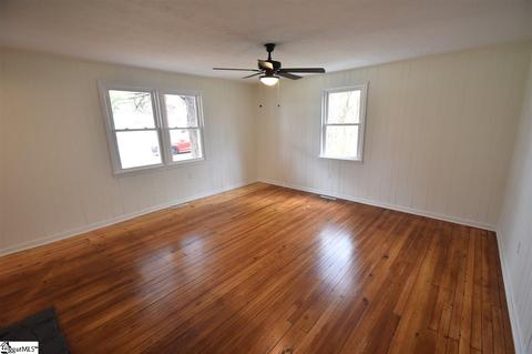 103 Lander St, Williamston, SC 29697 photo 5
