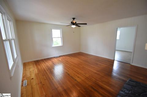 103 Lander St, Williamston, SC 29697 photo 4