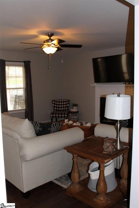 412 Windham Ln, Easley, SC 29642 photo 4