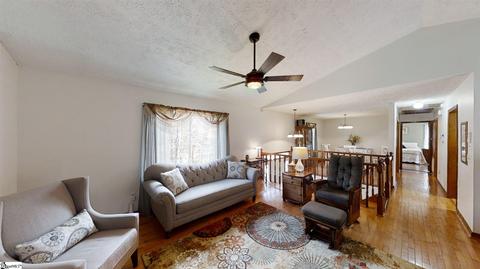 209 Holly Dr, Easley, SC 29640 photo 5