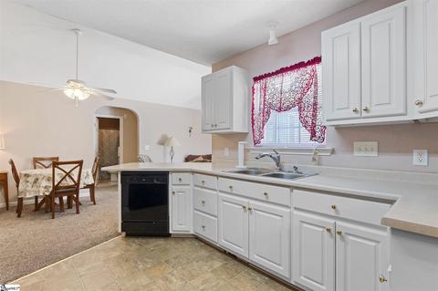 239 Hallmark Cir, Easley, SC 29640 photo 17