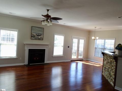 404 Middleshare Dr, Mauldin, SC 29662 photo 7