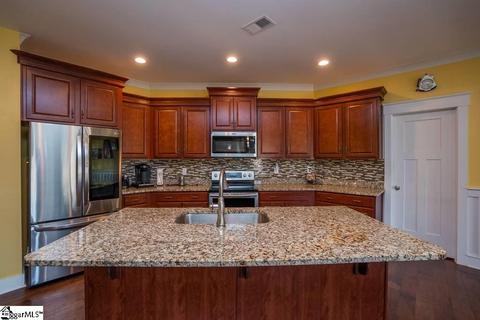 14 Novelty Dr, Greer, SC 29651 photo 5