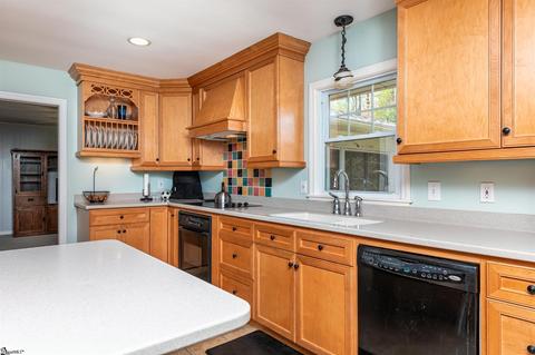 121 Ashmore Rd, Greer, SC 29650 photo 7