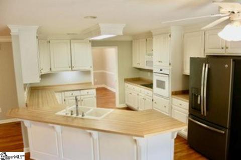 107 Surrey Ct, Easley, SC 29642 photo 9